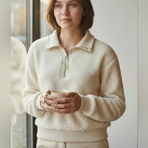 NWT Sonoma Women's Cream Fleece Jacket.Size XS